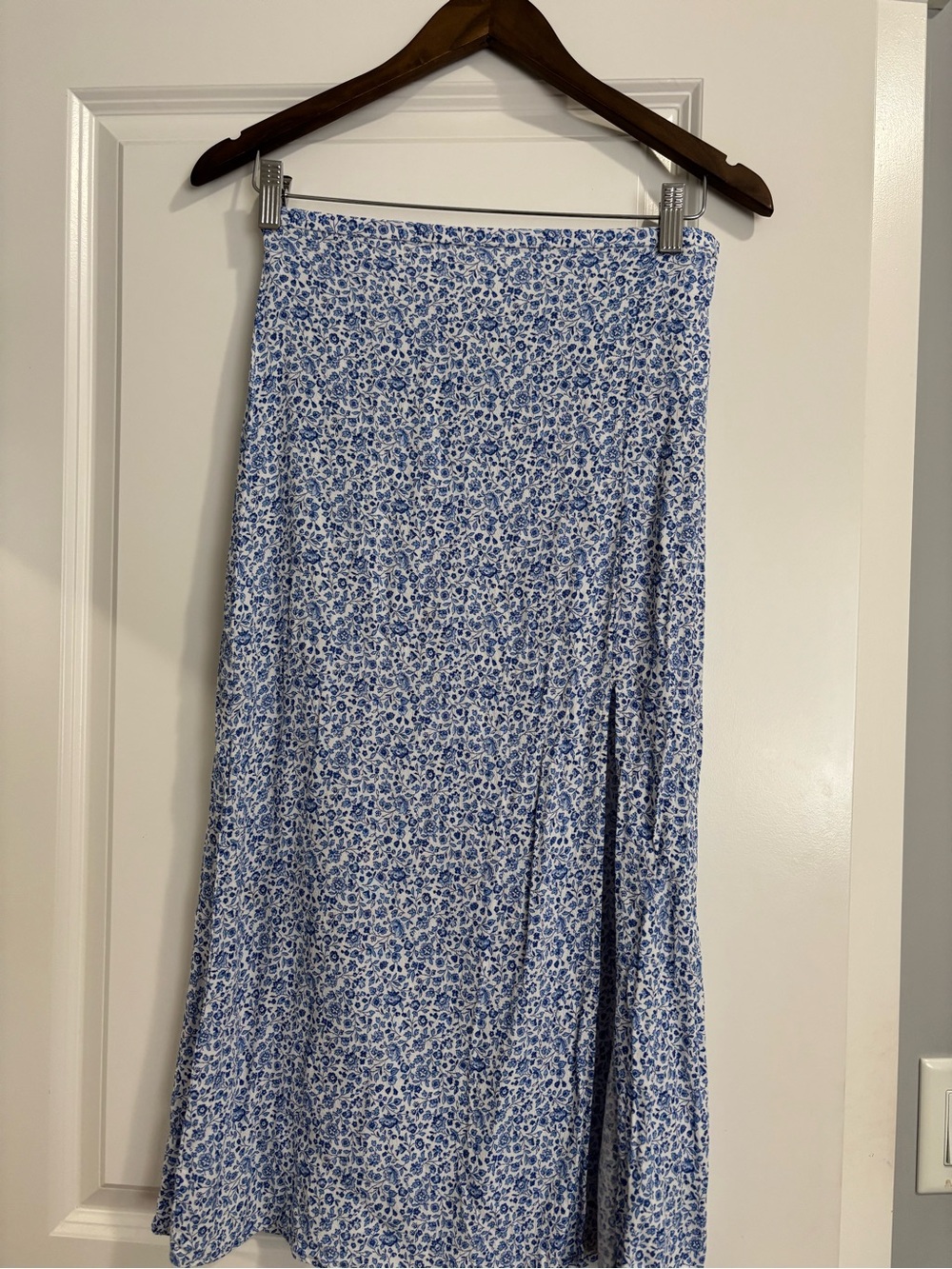 H&M Blue and White Floral Maxi Skirt